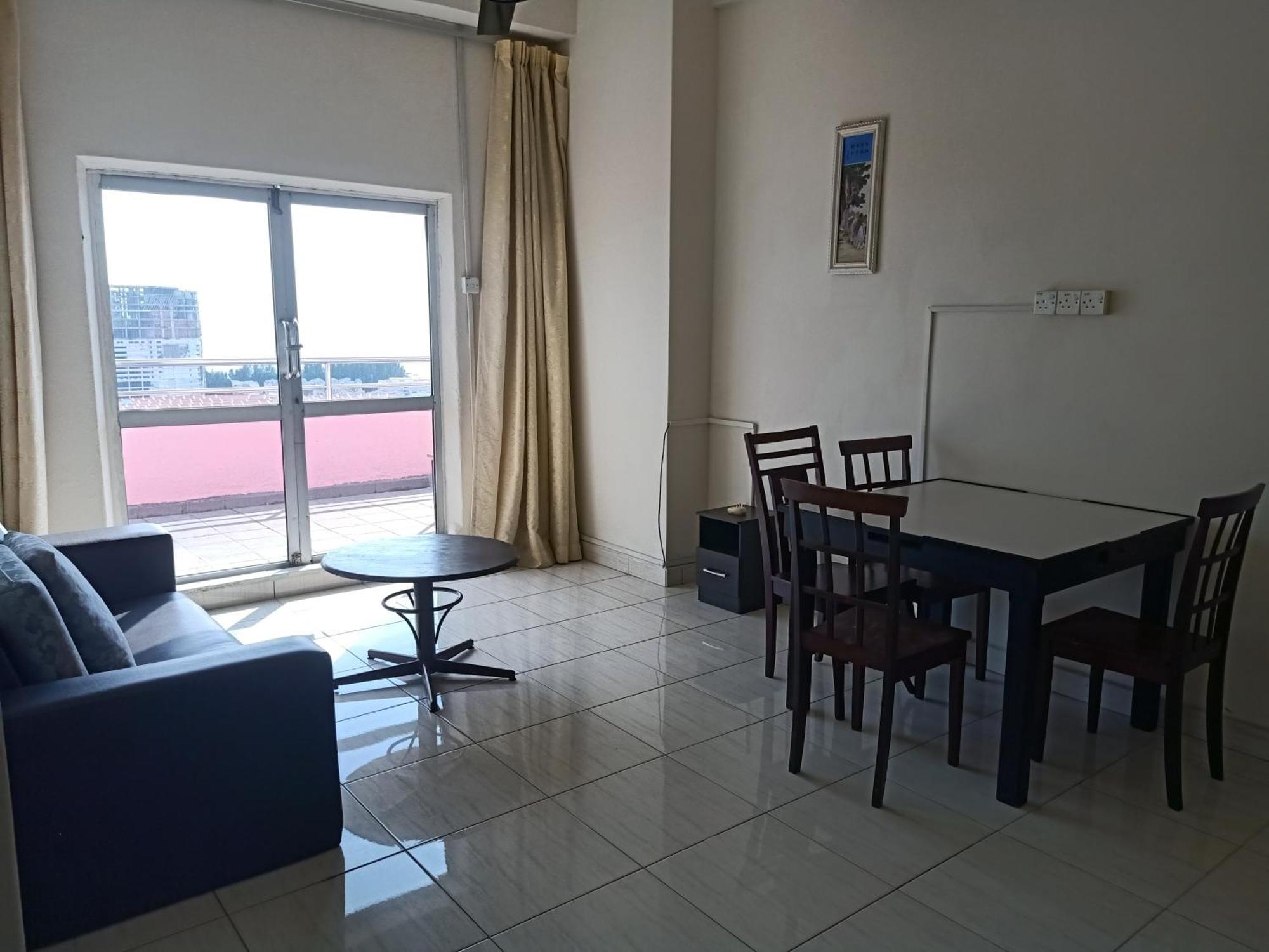 Globallon Services Apartment, Town